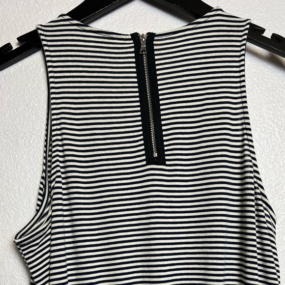 NWT Gap Midi Stripe Knit Dress Navy/White Large - Picture 5 of 7